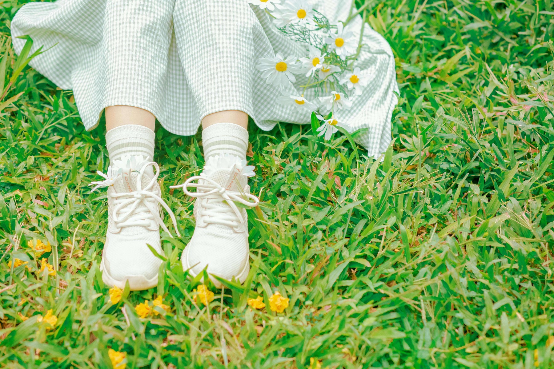 The Secret to Odor-Free Feet: Why Bamboo Socks Stay Fresher Longer